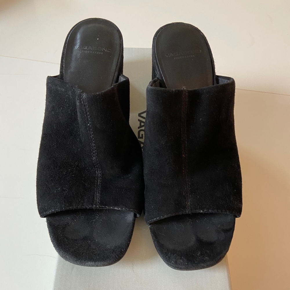 Vagabond Mule / Black / Suede